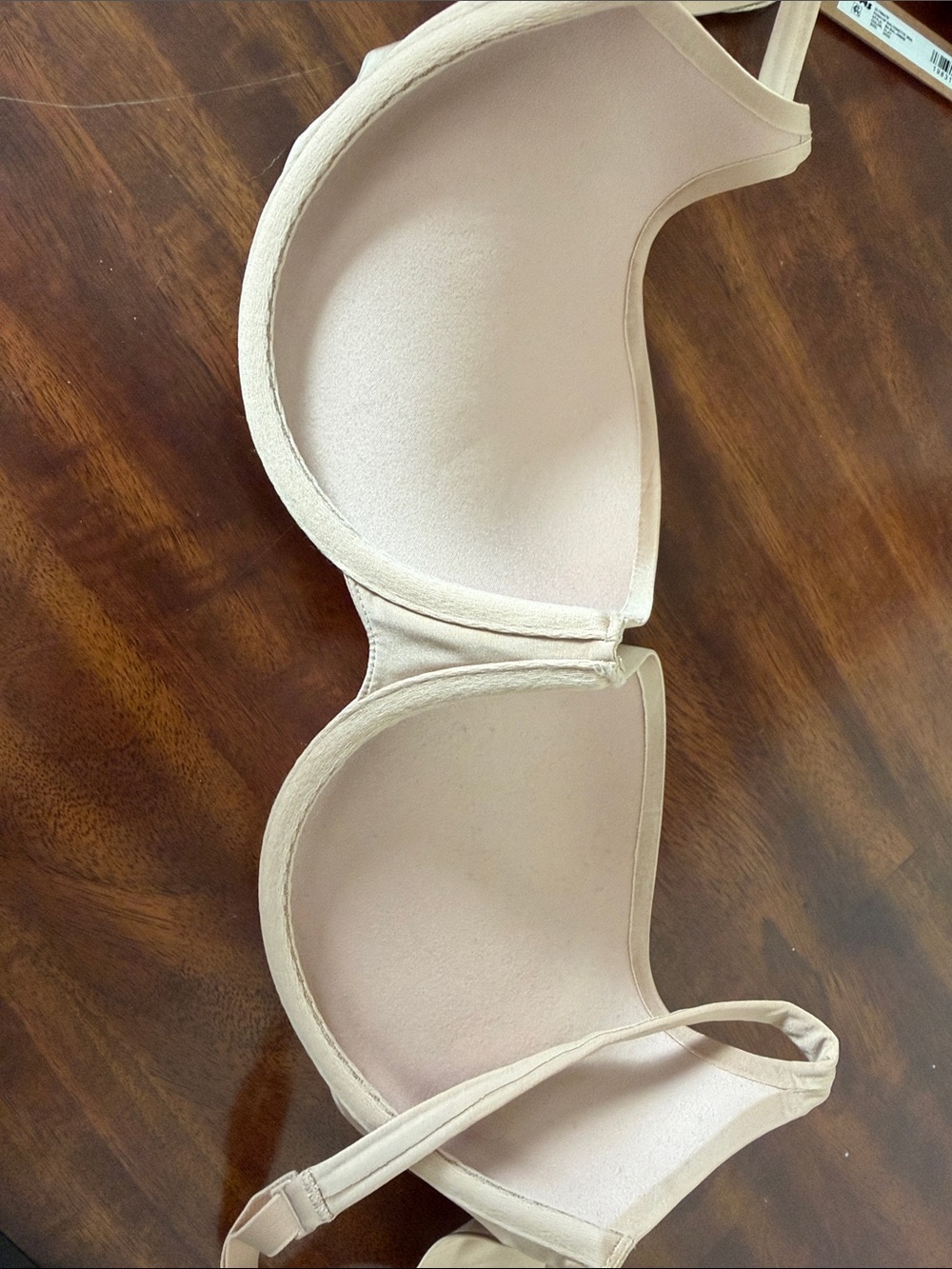 SKIMS Ultimate Push-Up Balconette Bra - Picture 3 of 3